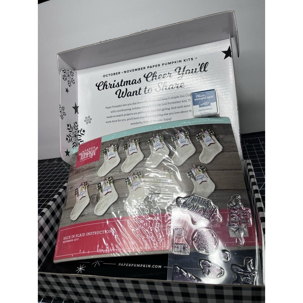 Stampin Up BACK IN PLAID Paper Pumpkin Kit NOVEMBER 2017 CHRISTMAS